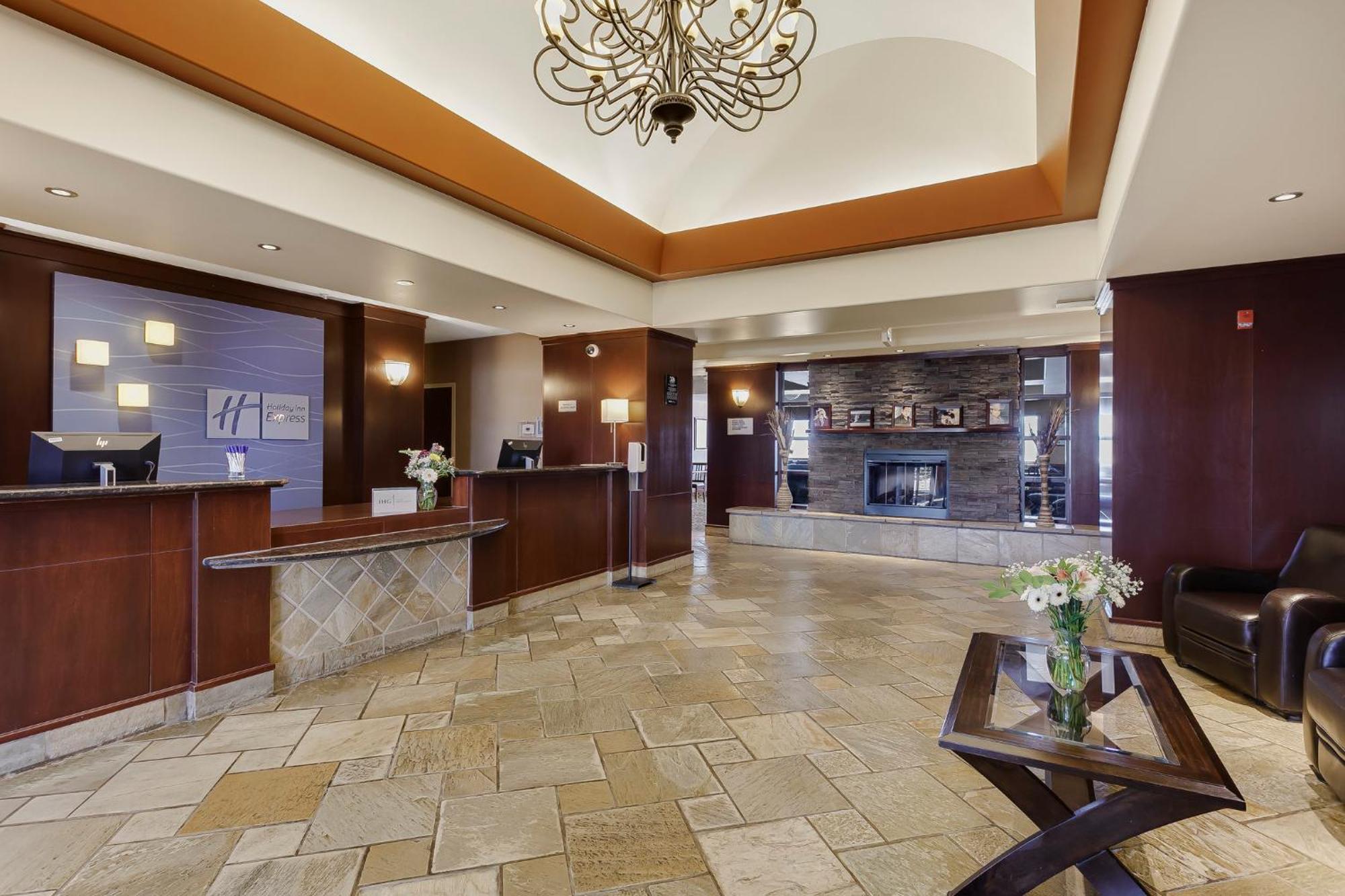 Holiday Inn Express & Suites Whitecourt By Ihg Luaran gambar